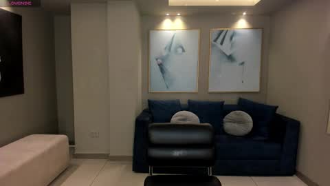 Snapshot of morganhicks chatting on 11/16/25, 11:27 Morgan Hicks online show from 11/16/25, 11:27