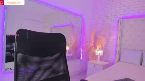 Snapshot of morggan_fx chatting on 09/18/25, 02:57 Morggan Castle online show from 09/18/25, 02:57