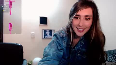 Snapshot of moriahhoe chatting on 12/04/24, 07:34 Moriah online show from 12/04/24, 07:34