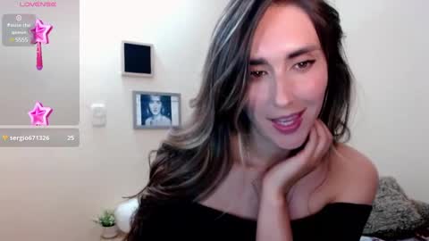 Snapshot of moriahhoe chatting on 12/26/24, 07:49 Moriah online show from 12/26/24, 07:49