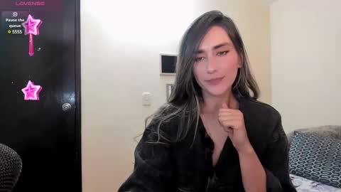 Snapshot of moriahhoe chatting on 01/29/25, 07:32 Moriah online show from 01/29/25, 07:32