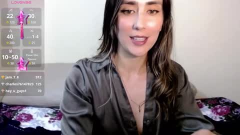 Snapshot of moriahhoe chatting on 02/18/25, 10:36 Moriah online show from 02/18/25, 10:36