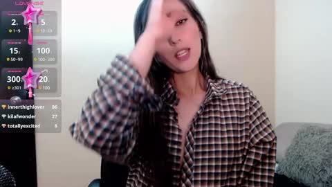 Snapshot of moriahhoe chatting on 02/20/25, 10:15 Moriah online show from 02/20/25, 10:15