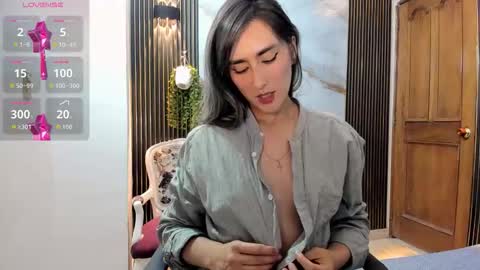 Snapshot of moriahhoe chatting on 11/07/25, 08:09 Moriah online show from 11/07/25, 08:09