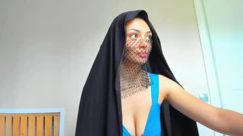 Snapshot of moroccan_diamond_ chatting on 06/05/26, 08:09 Medina online show from 06/05/26, 08:09