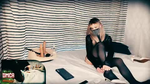 Morphelina online show from 10/29/25, 07:54