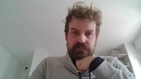 morritz online show from 03/12/26, 01:06