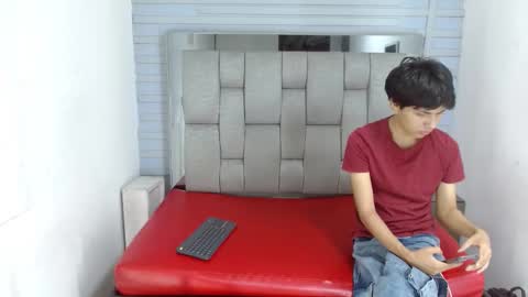 Snapshot of mortelle_ chatting on 11/03/25, 01:01 MORTELLE online show from 11/03/25, 01:01