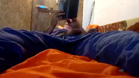 Snapshot of mospeleu chatting on 06/21/26, 12:02 Nomadu online show from 06/21/26, 12:02