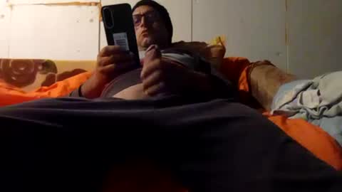 Snapshot of mospeleu chatting on 07/17/26, 02:51 Nomadu online show from 07/17/26, 02:51