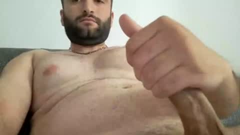Arab boy online show from 07/04/26, 10:32