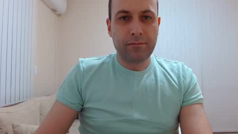 Snapshot of mostwanted7 chatting on 10/01/25, 04:02 mostwanted7 online show from 10/01/25, 04:02