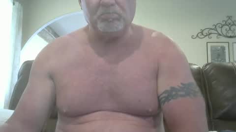 motorguy08 online show from 09/25/25, 05:05