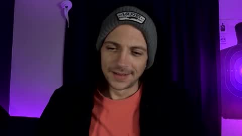 Snapshot of mount_vesuvius chatting on 10/26/25, 10:15 mount_vesuvius online show from 10/26/25, 10:15