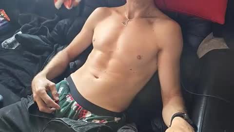 hot-caution online show from 11/06/25, 07:59