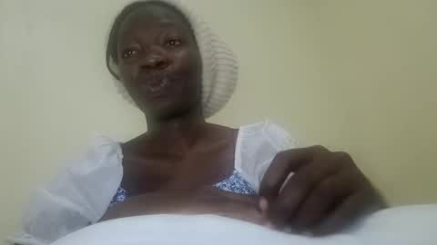 Snapshot of mouthymiss chatting on 10/09/25, 04:16 Mouthymiss online show from 10/09/25, 04:16