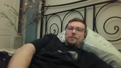 Snapshot of moveyourbody_dancewithme chatting on 03/29/26, 04:07 moveyourbody_dancewithme online show from 03/29/26, 04:07