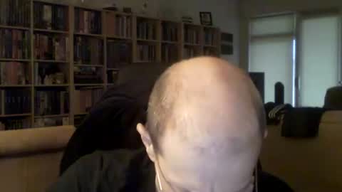 Snapshot of moviem1978 chatting on 01/01/25, 01:27 Frederik online show from 01/01/25, 01:27