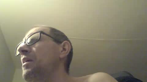 Snapshot of moviem1978 chatting on 02/13/25, 08:45 Frederik online show from 02/13/25, 08:45