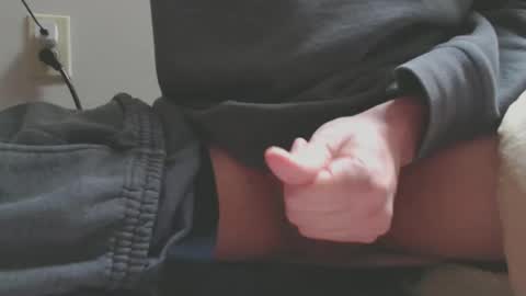 Snapshot of mowfbreever chatting on 11/01/25, 03:03 mowfbreever online show from 11/01/25, 03:03