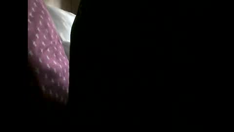 Snapshot of mowgli1977 chatting on 01/14/25, 12:14 mowgli1977 online show from 01/14/25, 12:14