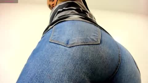 moxa hot online show from 09/20/25, 01:45