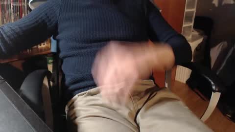 Snapshot of mpmimp chatting on 12/01/24, 05:35 mpmimp online show from 12/01/24, 05:35