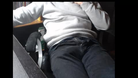 Snapshot of mpmimp chatting on 11/29/25, 04:43 mpmimp online show from 11/29/25, 04:43