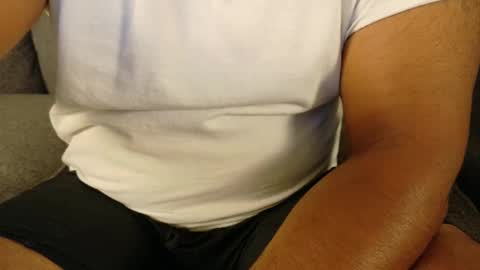 Snapshot of mr6ray chatting on 10/25/25, 03:36 mr6ray online show from 10/25/25, 03:36