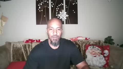 Snapshot of mr___good chatting on 12/16/24, 05:17 Mr. Good and Ms. Plenty online show from 12/16/24, 05:17