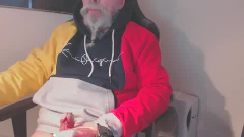 Snapshot of mr_boombastic2021 chatting on 12/28/24, 10:14 mr_boombastic2021 online show from 12/28/24, 10:14