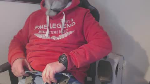 Snapshot of mr_boombastic2021 chatting on 01/18/25, 10:49 mr_boombastic2021 online show from 01/18/25, 10:49