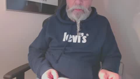 Snapshot of mr_boombastic2021 chatting on 01/24/25, 10:43 mr_boombastic2021 online show from 01/24/25, 10:43