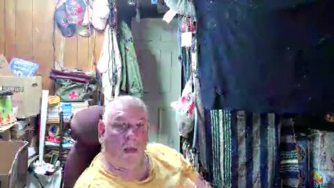 mr_canoe_licker_69 online show from 12/16/24, 01:43