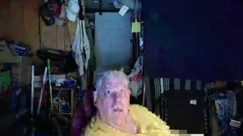 mr_canoe_licker_69 online show from 12/24/24, 08:49