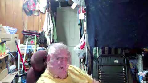 mr_canoe_licker_69 online show from 12/26/24, 02:05
