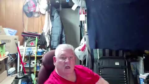 mr_canoe_licker_69 online show from 12/27/24, 08:50