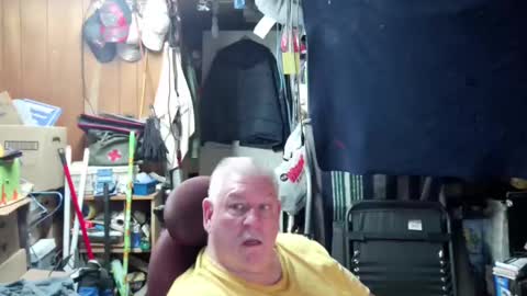 mr_canoe_licker_69 online show from 12/29/24, 03:13