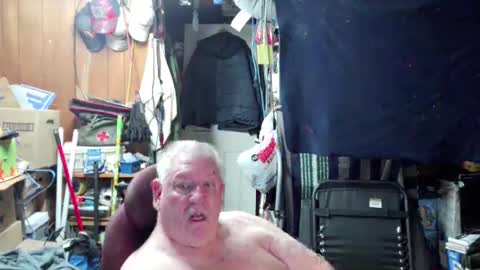 mr_canoe_licker_69 online show from 12/30/24, 02:19