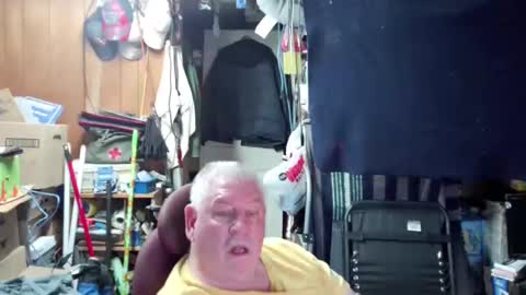 mr_canoe_licker_69 online show from 12/30/24, 08:25