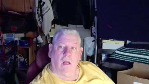 mr_canoe_licker_69 online show from 01/10/25, 01:52