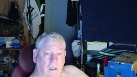 mr_canoe_licker_69 online show from 01/30/25, 12:16
