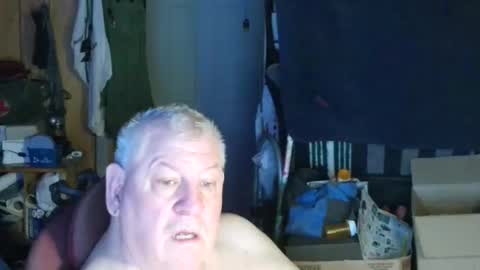 mr_canoe_licker_69 online show from 02/28/25, 11:47