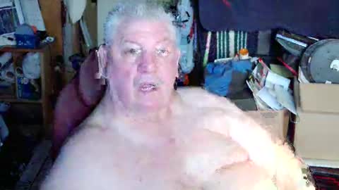 mr_canoe_licker_69 online show from 03/12/25, 12:15