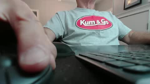 Snapshot of mr_e_solved chatting on 02/11/26, 06:02 just me online show from 02/11/26, 06:02
