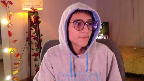 Mr Evans online show from 12/19/24, 03:41