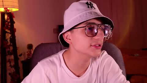 Mr Evans online show from 12/25/24, 04:54