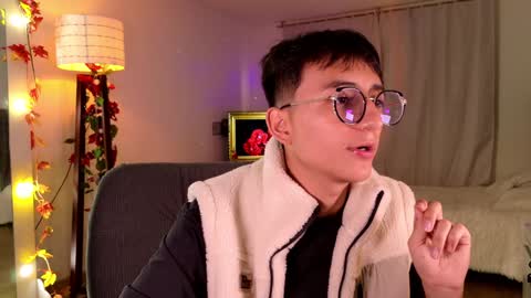 Mr Evans online show from 02/04/25, 02:53