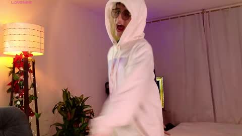 Mr Evans online show from 02/27/25, 02:21