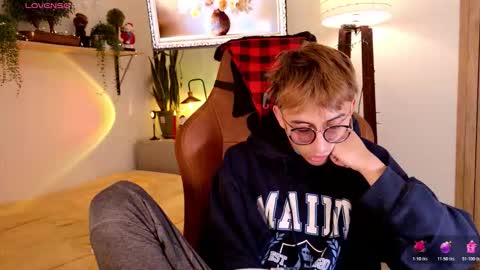 Mr Evans online show from 12/04/25, 04:27